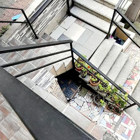 Guesthouse Qeti Batumi Bagian luar foto