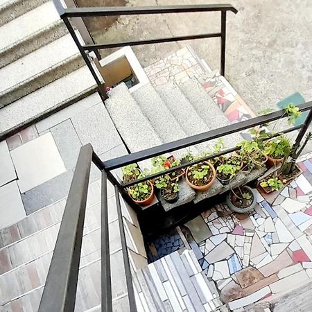 Guesthouse Qeti Batumi Bagian luar foto