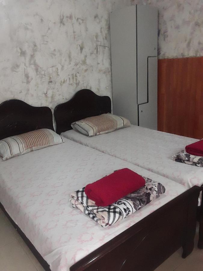 Guesthouse Qeti Batumi Bagian luar foto